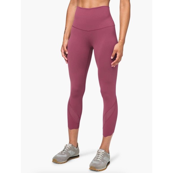 Lululemon Wunder Under Crop High-Rise *Roll Down Scallop Full-On Luxtreme 24" - Picture 4 of 10
